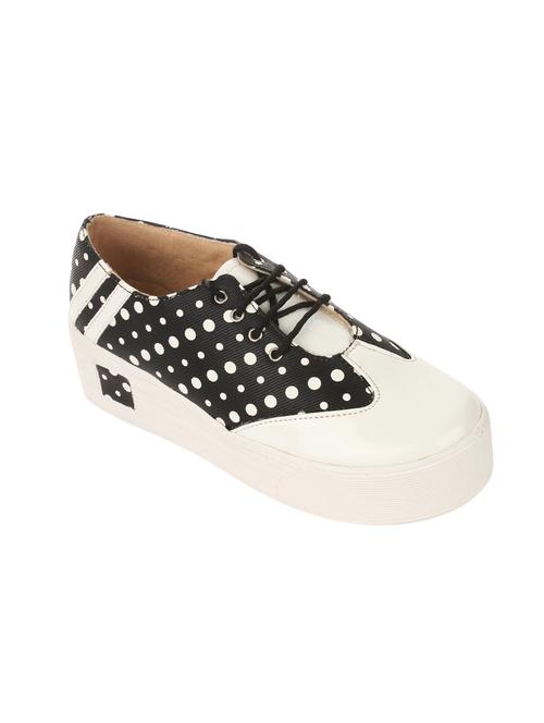 white  lace-up sneaker - 14319574 - Very Small Image - 1