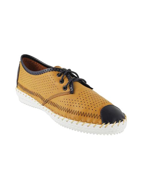 Beige Faux Leather Laceup Sneakers - 14332669 - Very Small Image - 1