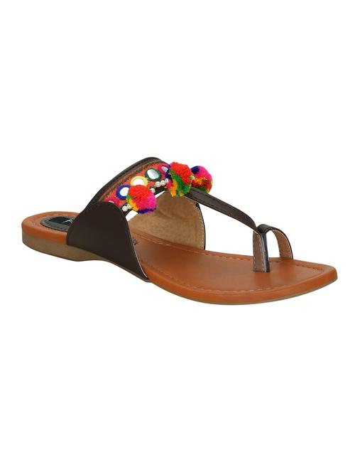 brown one toe kolhapuri - 14468367 - Very Small Image - 1