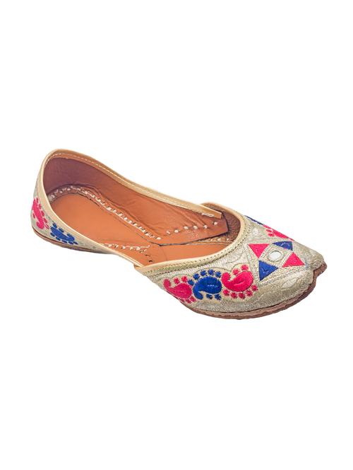 Multi Colored Slip On Jutis - 14478552 - Very Small Image - 1