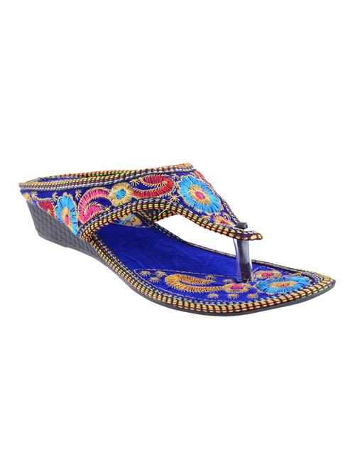 blue toe separator kolhapuri - 14482688 - Very Small Image - 1