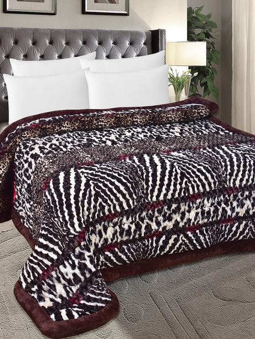 velvet modern style fibre winter quilt - 14503555 - Very Small Image - 1