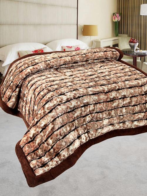 velvet modern style fibre winter quilt - 14503559 - Very Small Image - 1