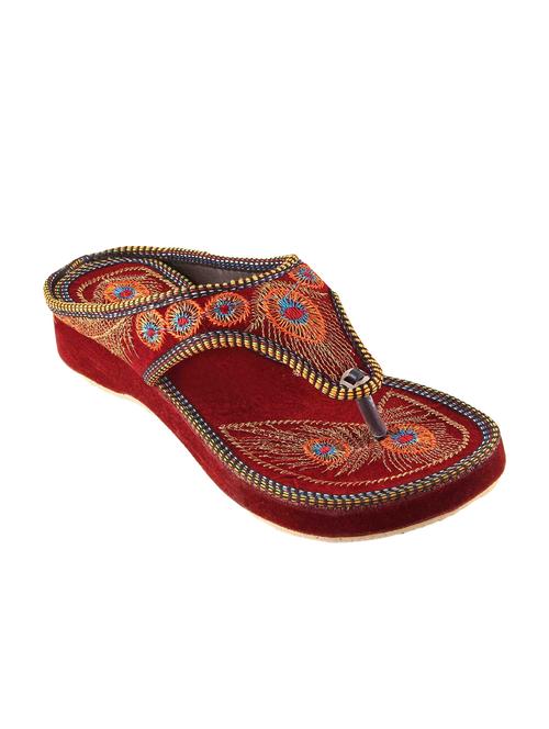 maroon pvc ethnic kolhapuris - 14564751 - Very Small Image - 1