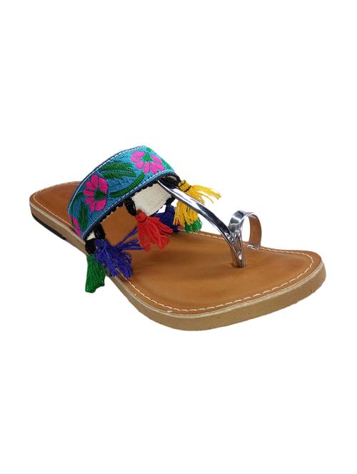 blue one toe kolhapuri - 14573904 - Very Small Image - 1
