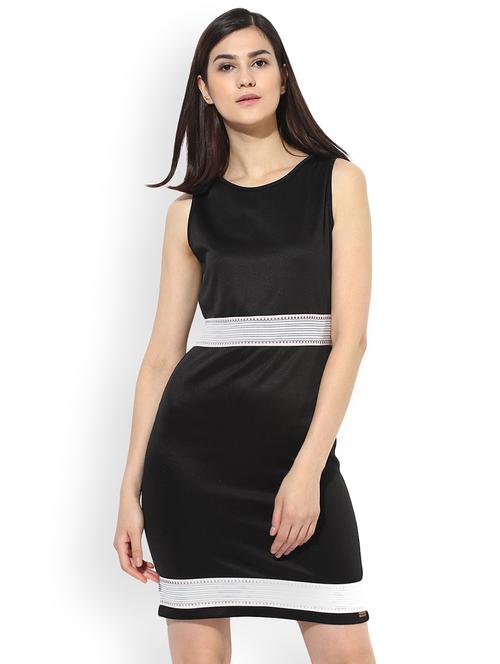 black sheath dress - 14586593 - Very Small Image - 1