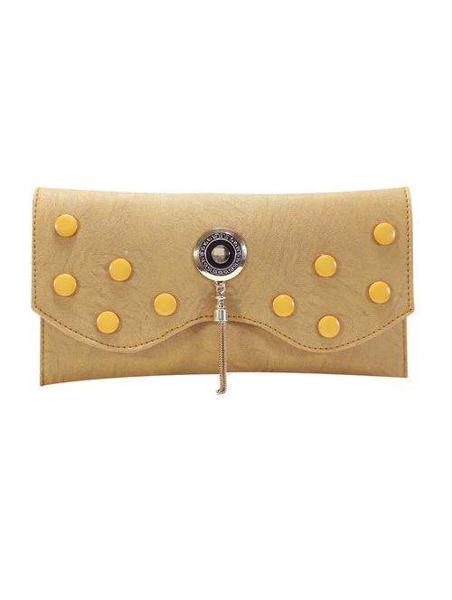 beige leatherette regular clutch - 14646035 - Very Small Image - 1