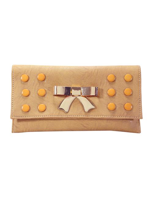 beige leatherette  regular clutch - 14646045 - Very Small Image - 1