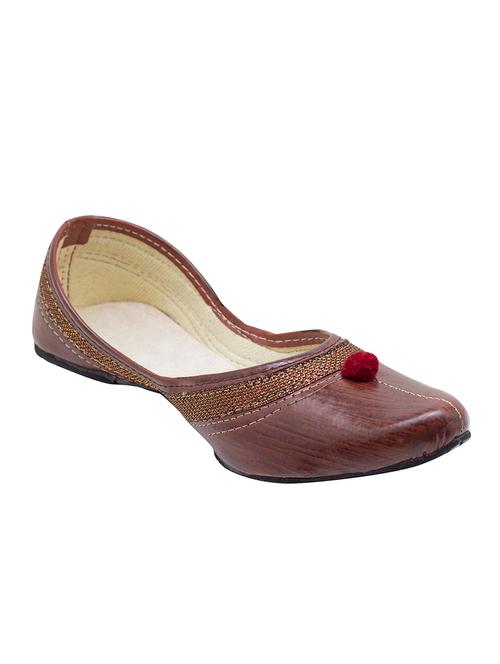brown slip on jutis - 14659780 - Very Small Image - 1