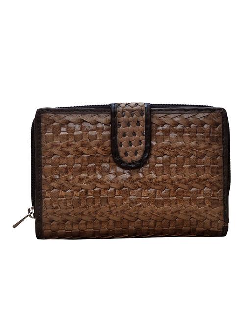 brown leather clutch - 14852894 - Very Small Image - 1