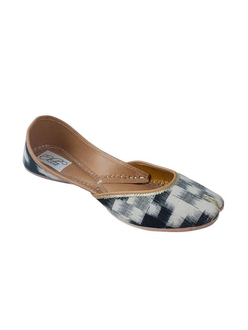 multi colored slip on jutis - 14865344 - Very Small Image - 1