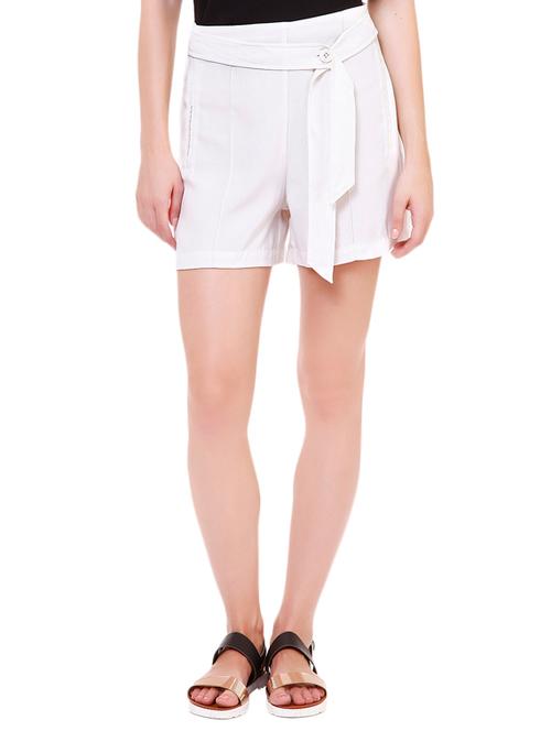 white solid shorts - 14867949 - Very Small Image - 1