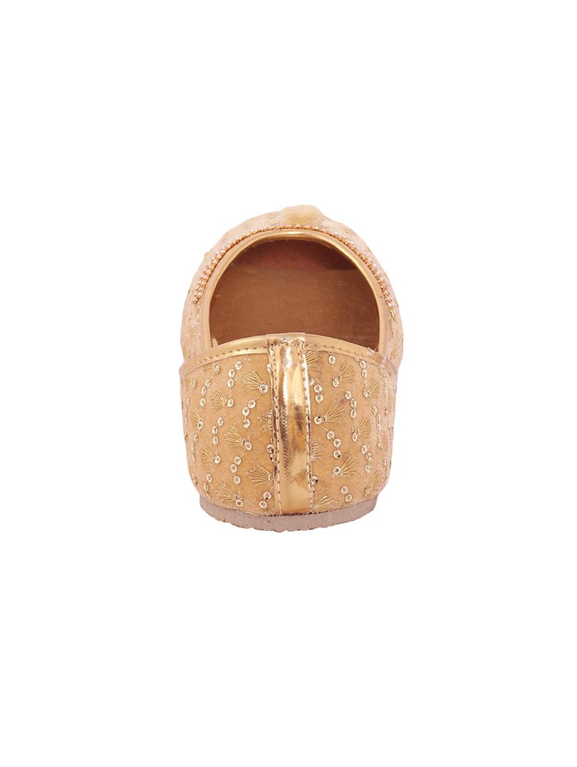 beige slip on jutis - 14882785 - Zoom Image - 3