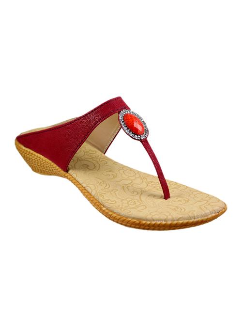 red t-strap sandals  - 14986281 - Very Small Image - 1