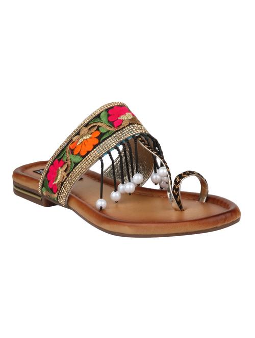 black one toe  kolhapuri - 14987307 - Very Small Image - 1