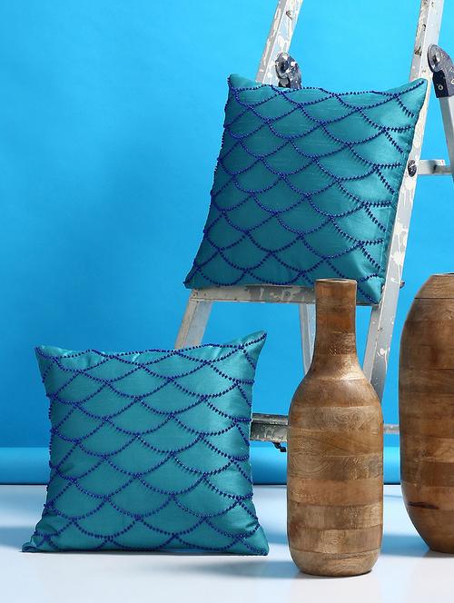 set of 2 embellished cushion covers - 15033687 - Very Small Image - 1