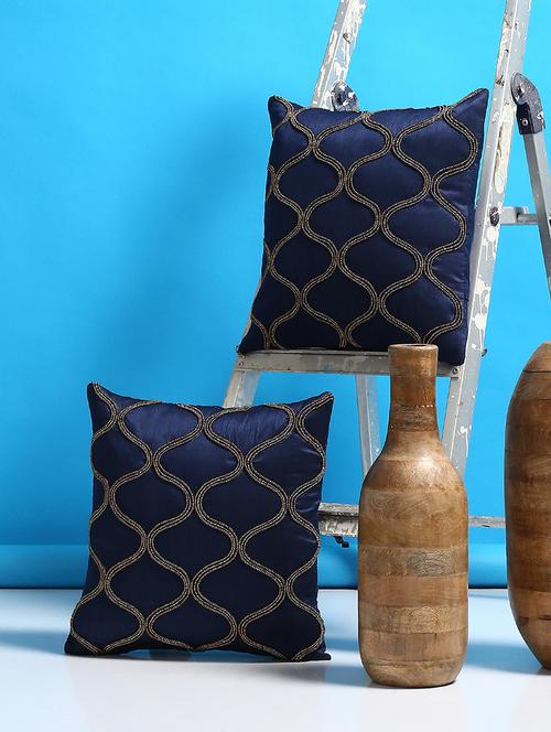 set of 2 embellished cushion covers - 15033698 - Very Small Image - 1