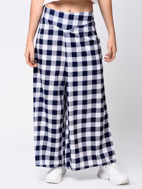 checkered mid rise flared palazzo - 15384518 - Very Small Image - 1