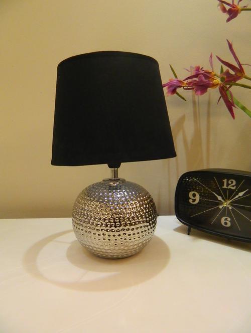 silver metal table lamp - 15426097 - Very Small Image - 1