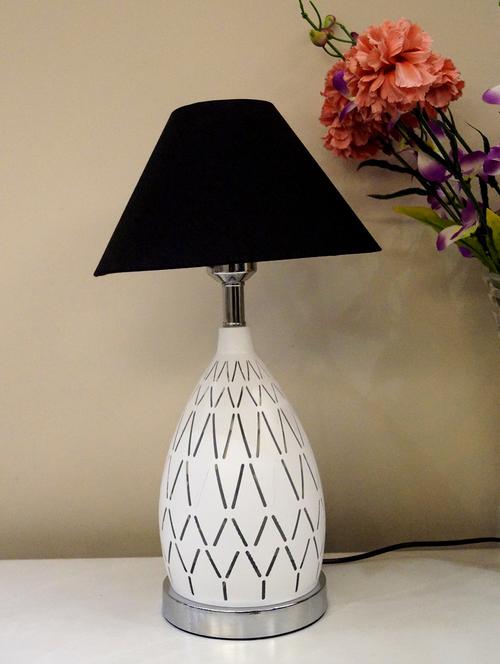 table lamp - 15426157 - Very Small Image - 1