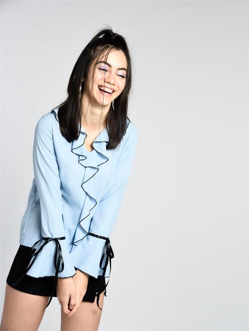 tie-up bell sleeve ruffled top - 15426416 - Very Small Image - 1