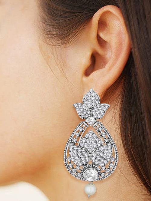 white metal drop earrings - 15431740 - Very Small Image - 1