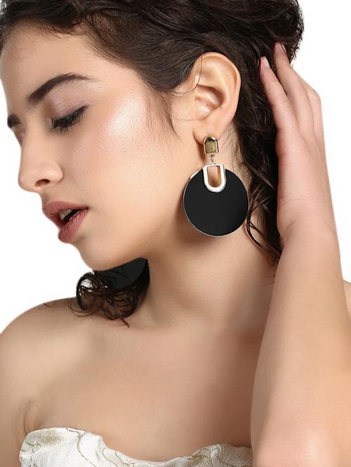 black gold tone drop earrings - 15489521 - Very Small Image - 1