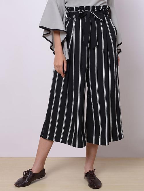 paper bag striped belted culottes - 15495336 - Very Small Image - 1