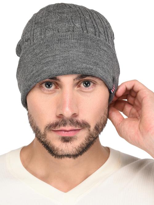 grey wool caps and hat - 15498081 - Very Small Image - 1