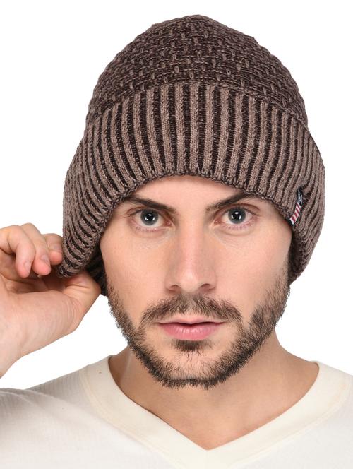 brown wool caps and hat - 15498097 - Very Small Image - 1