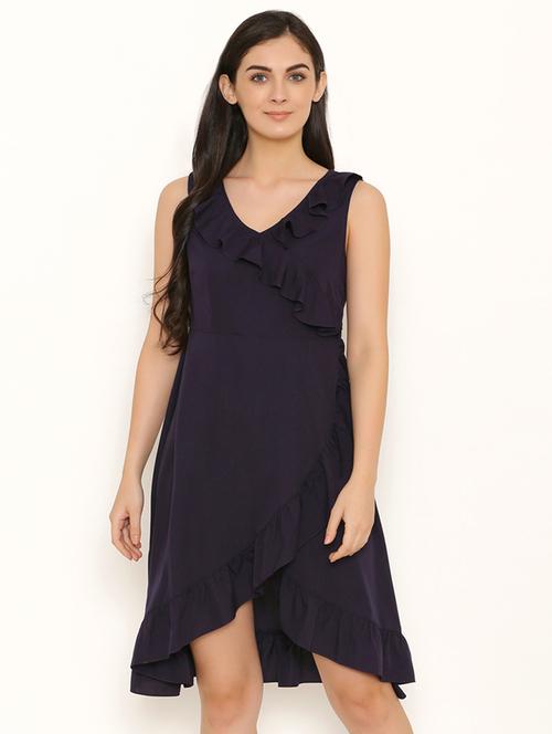 v-neck ruffled dress - 15498678 - Very Small Image - 1