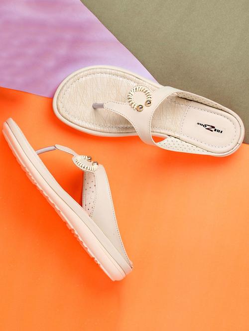 beige toe separator sandals - 15501358 - Very Small Image - 1