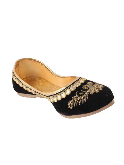 black slip on jutis - 15502335 - Very Small Image - 1