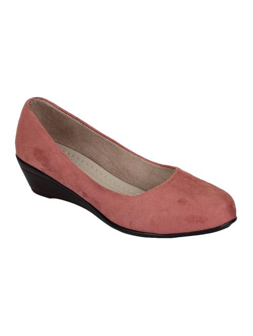 pink slip on wedges - 15533241 - Very Small Image - 1