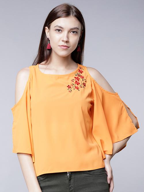 cold shoulder slit sleeved top - 15564439 - Very Small Image - 1