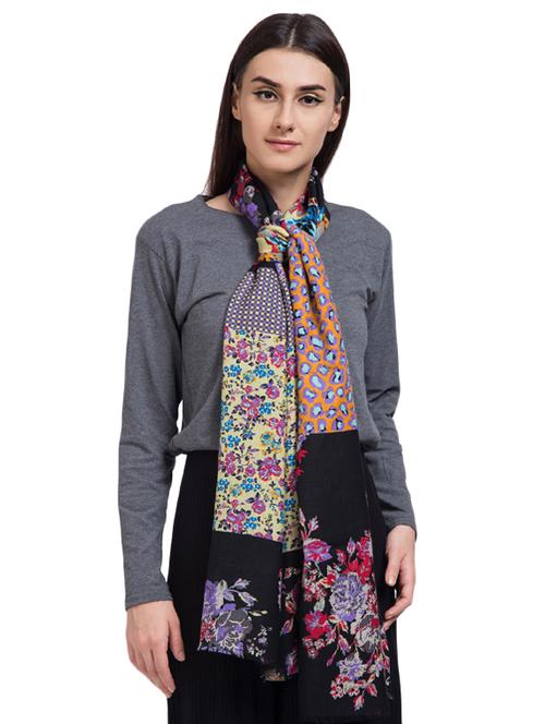 floral woolen stole - 15575299 - Very Small Image - 1