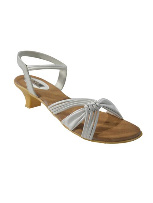 white back strap sandals - 15642922 - Very Small Image - 1