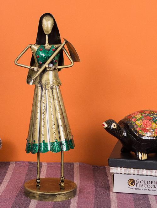 decorative statue - 15645089 - Very Small Image - 1