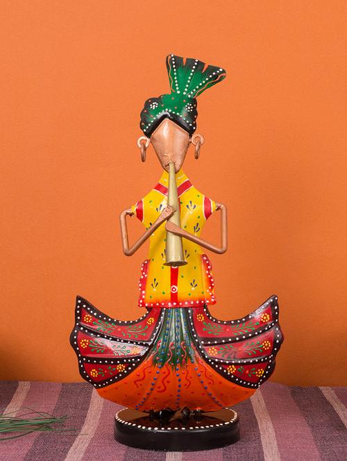 decorative statue - 15645096 - Very Small Image - 1