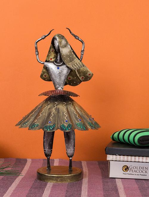 decorative statue - 15645100 - Very Small Image - 1