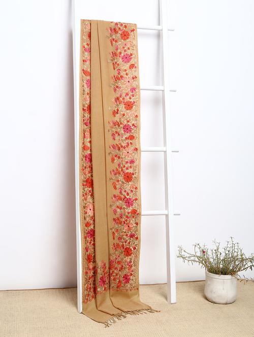 pashmina wool shawl with floral border embroidery - 15655298 - Very Small Image - 1