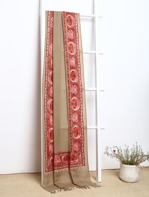 pashmina shawl with border embroidery - 15655403 - Very Small Image - 1