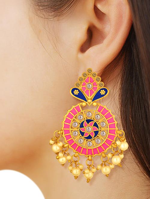 gold metal drop earring - 15678642 - Very Small Image - 1