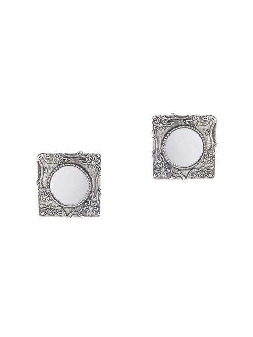silver metal studs earring - 15704554 - Very Small Image - 1