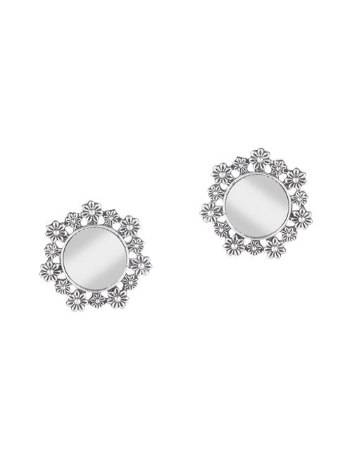 silver metal studs earring - 15704562 - Very Small Image - 1