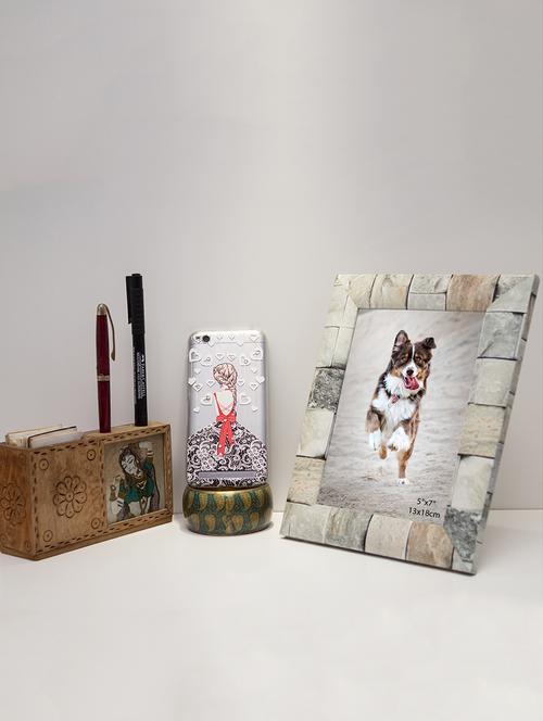 rectangle greyish tone photo frame 5x7 - 15728340 - Very Small Image - 1