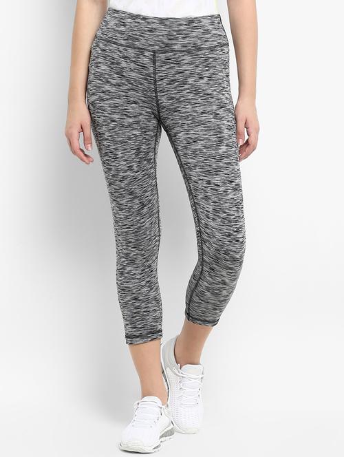 mid waist sports capri - 15735482 - Very Small Image - 1