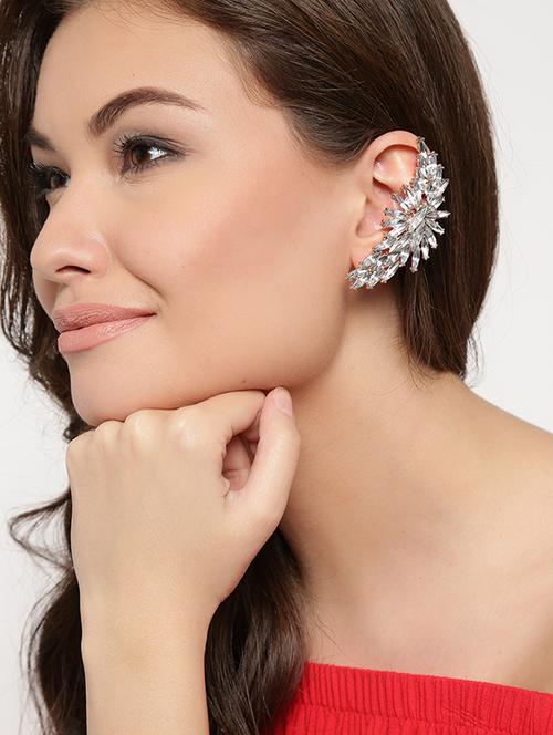 gold metal earcuff earring - 15743388 - Very Small Image - 1