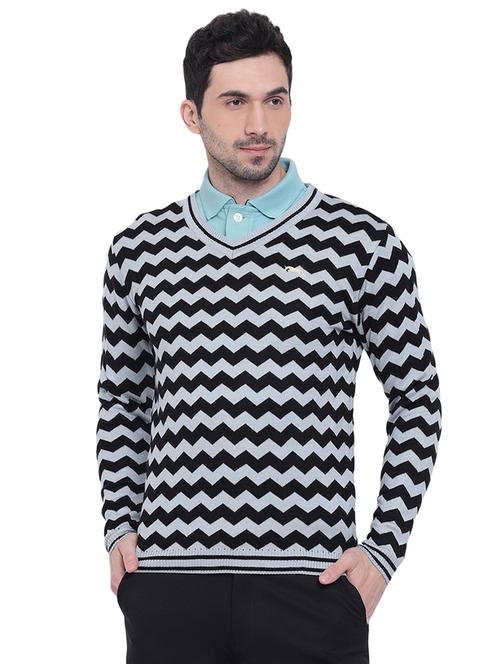blue acrylic pullover - 15871166 - Very Small Image - 1