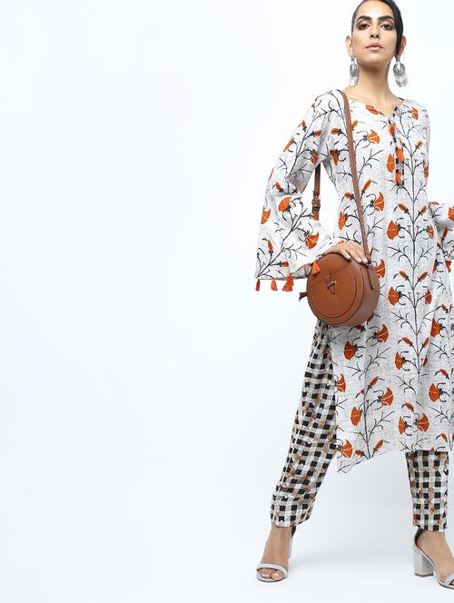 floral bell sleeved kurta with pant set - 15922558 - Very Small Image - 1